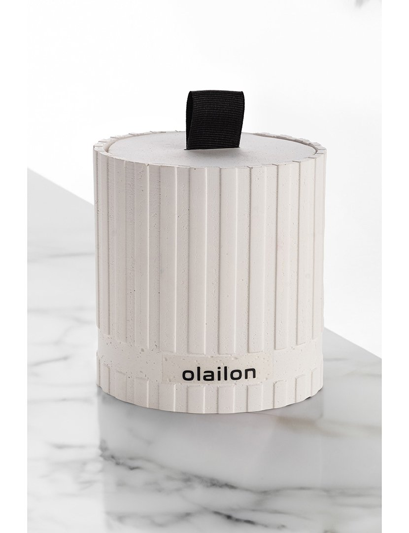 Vela Sutun Branco e Preto