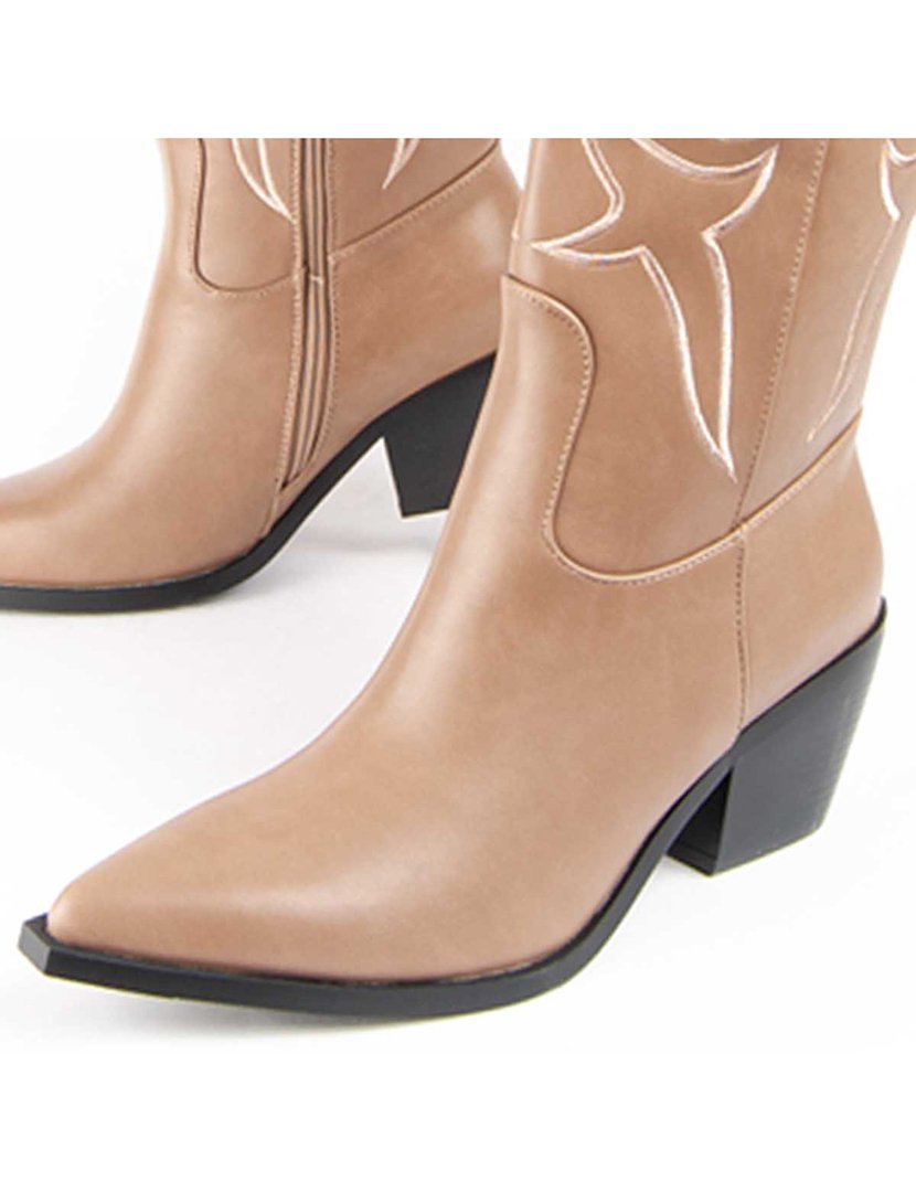 Botas com Salto Senhora Bege