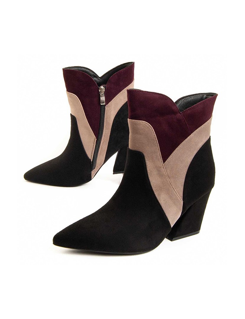 Botas com Salto Senhora Preto