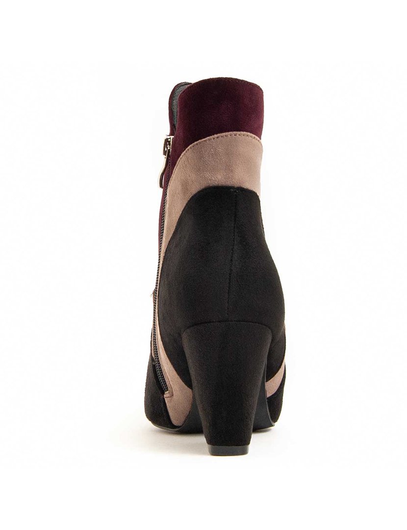 Botas com Salto Senhora Preto