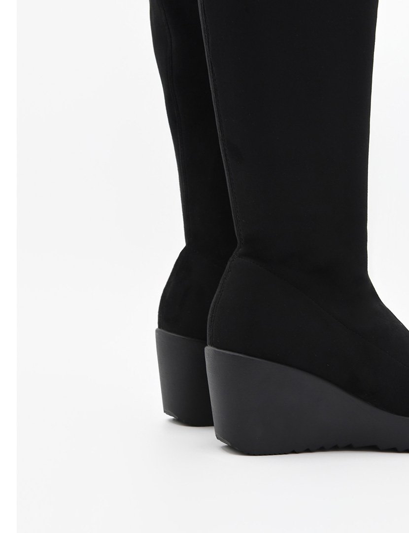 Botas com Cunha Senhora Preto