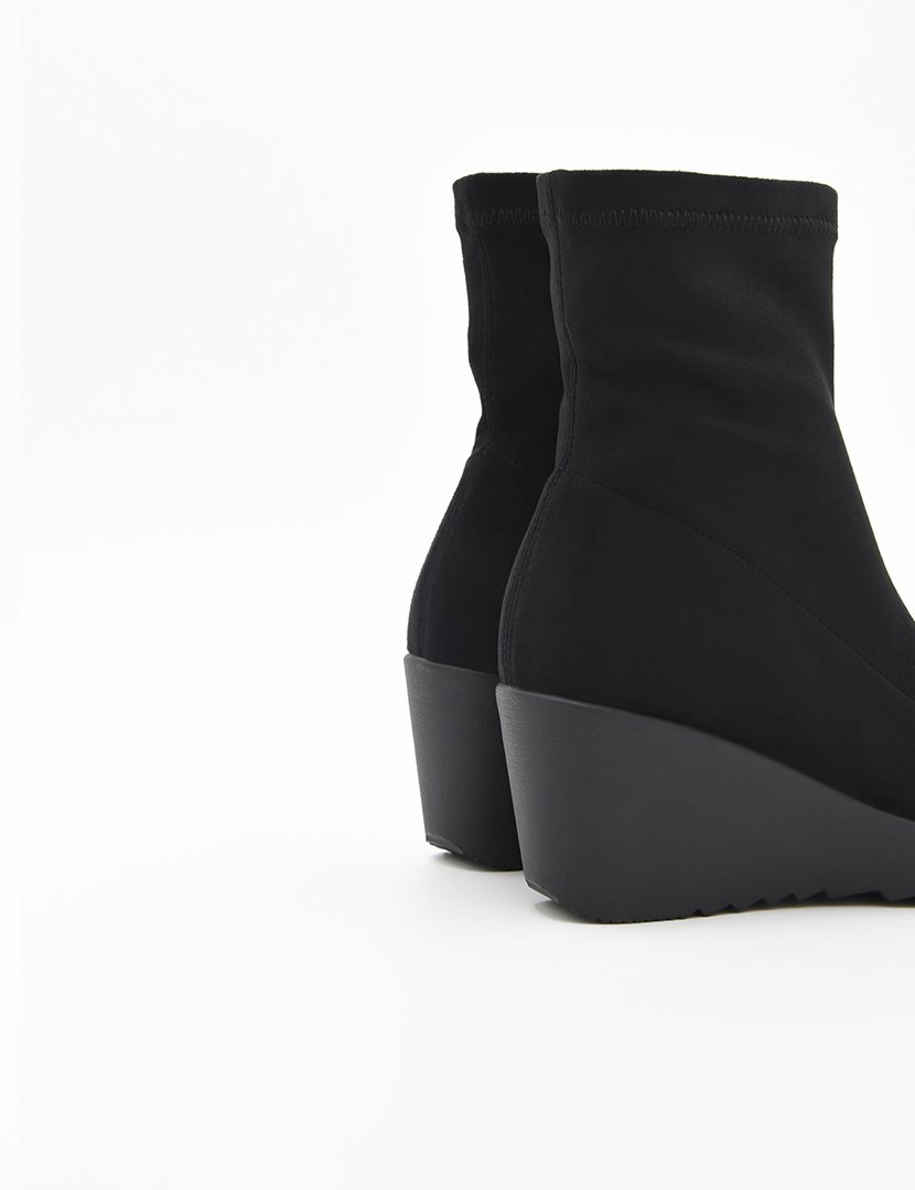 Botins com Salto Cunha Senhora Preto