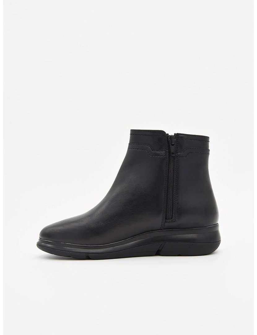 Botas com Salto Cunha Senhora Preto