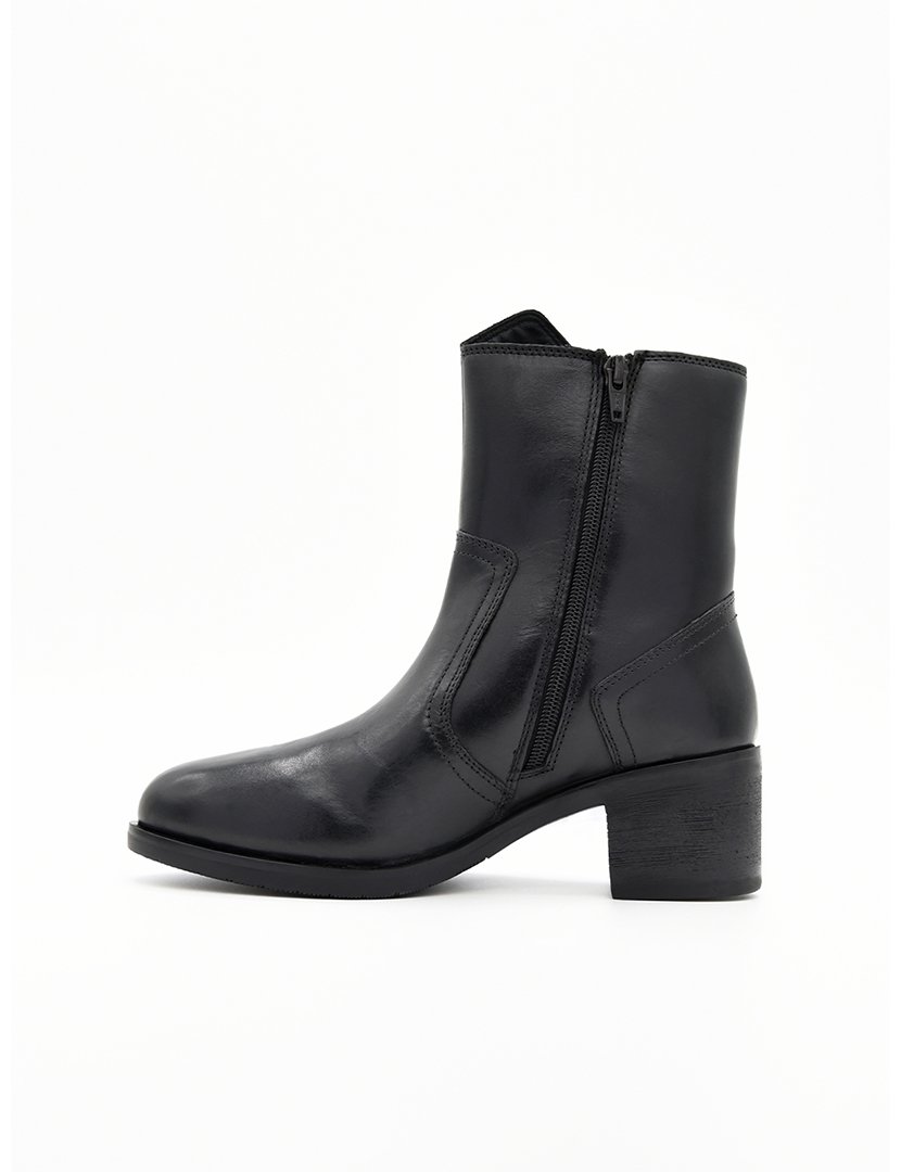 Botins com Salto Senhora Preto