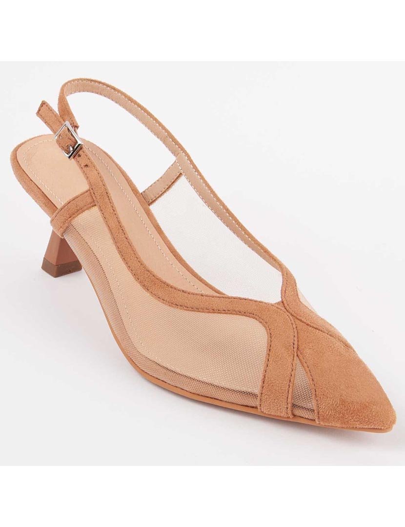 Sapatos de Salto Castanho