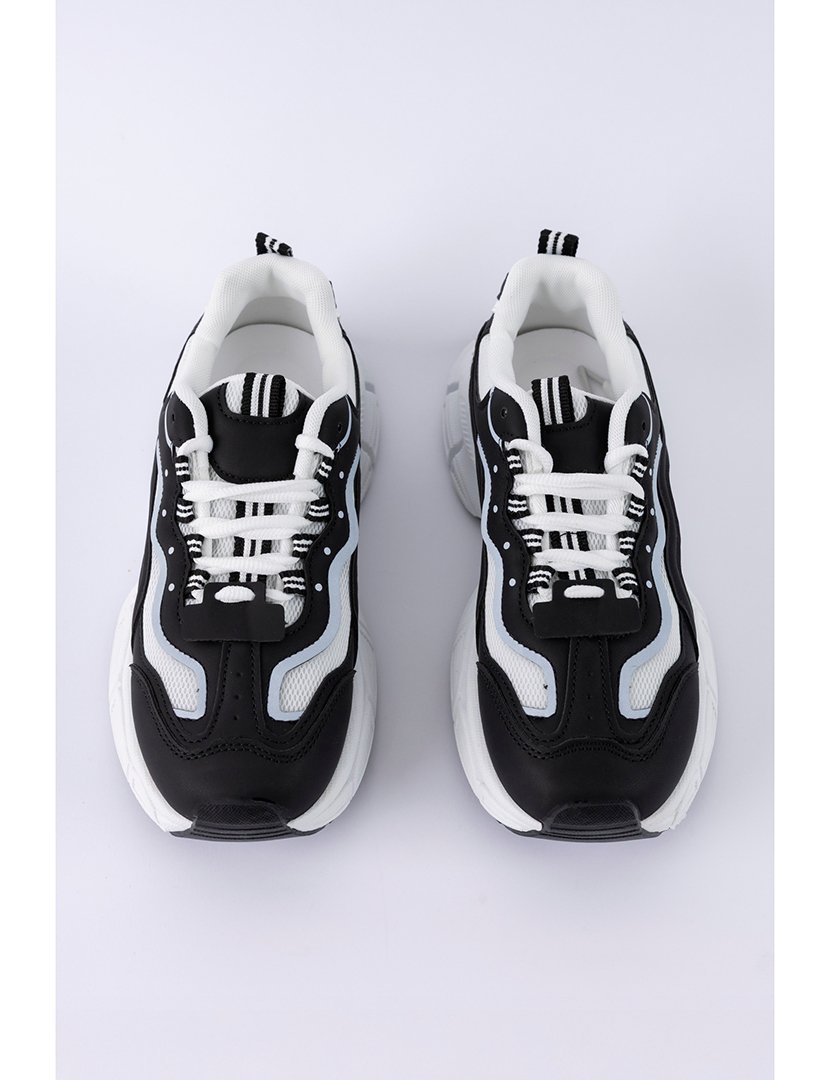 Ténis Senhora Preto e Branco