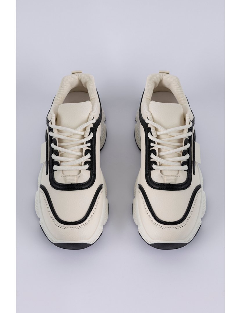 Ténis Senhora Branco e Preto