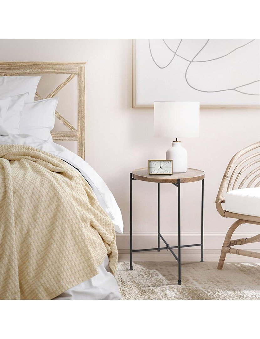 Mesa lateral de madeira de acácia