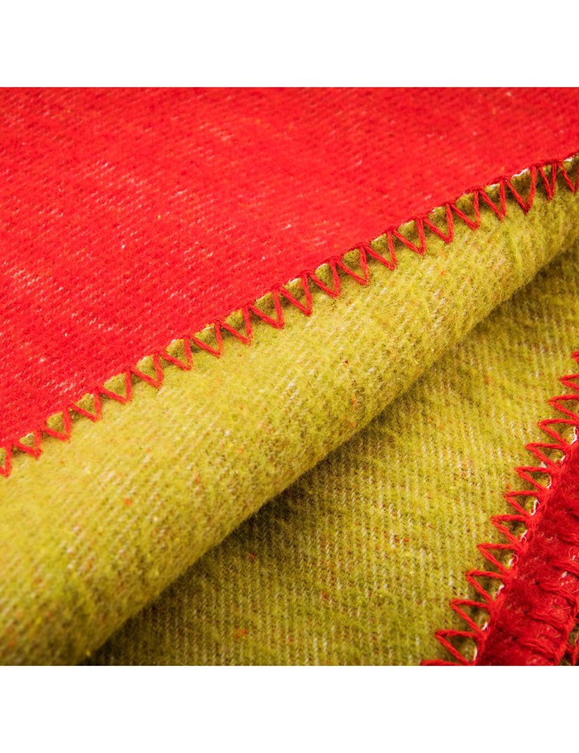 Manta Vermelha e Verde