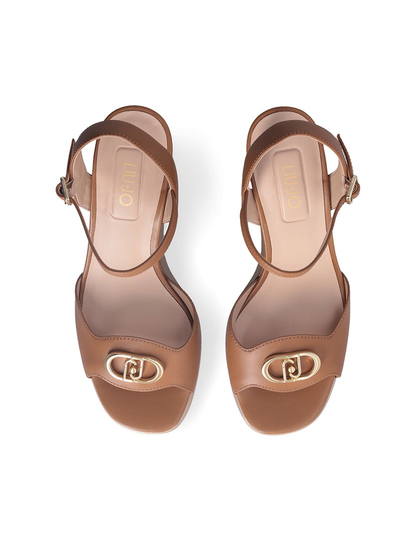 Sandálias com Cunha Senhora Castanho