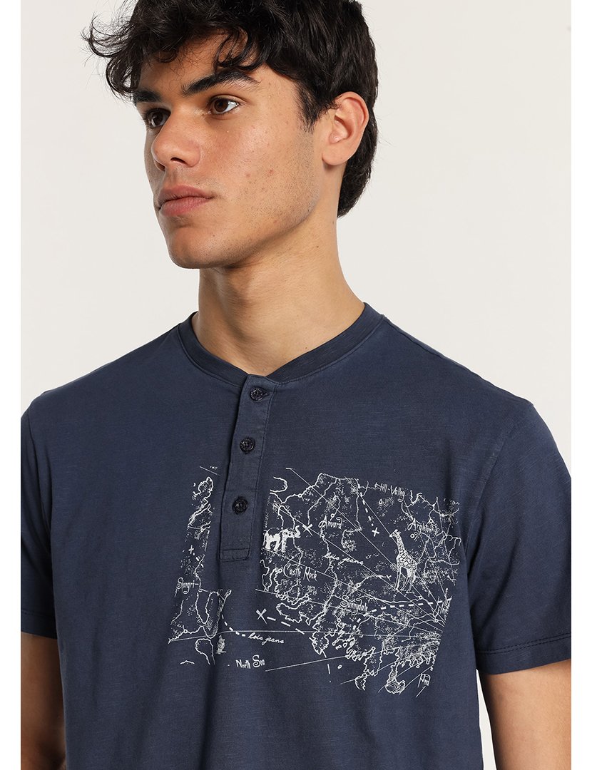 Pólo Homem com Estampado Azul e Branco