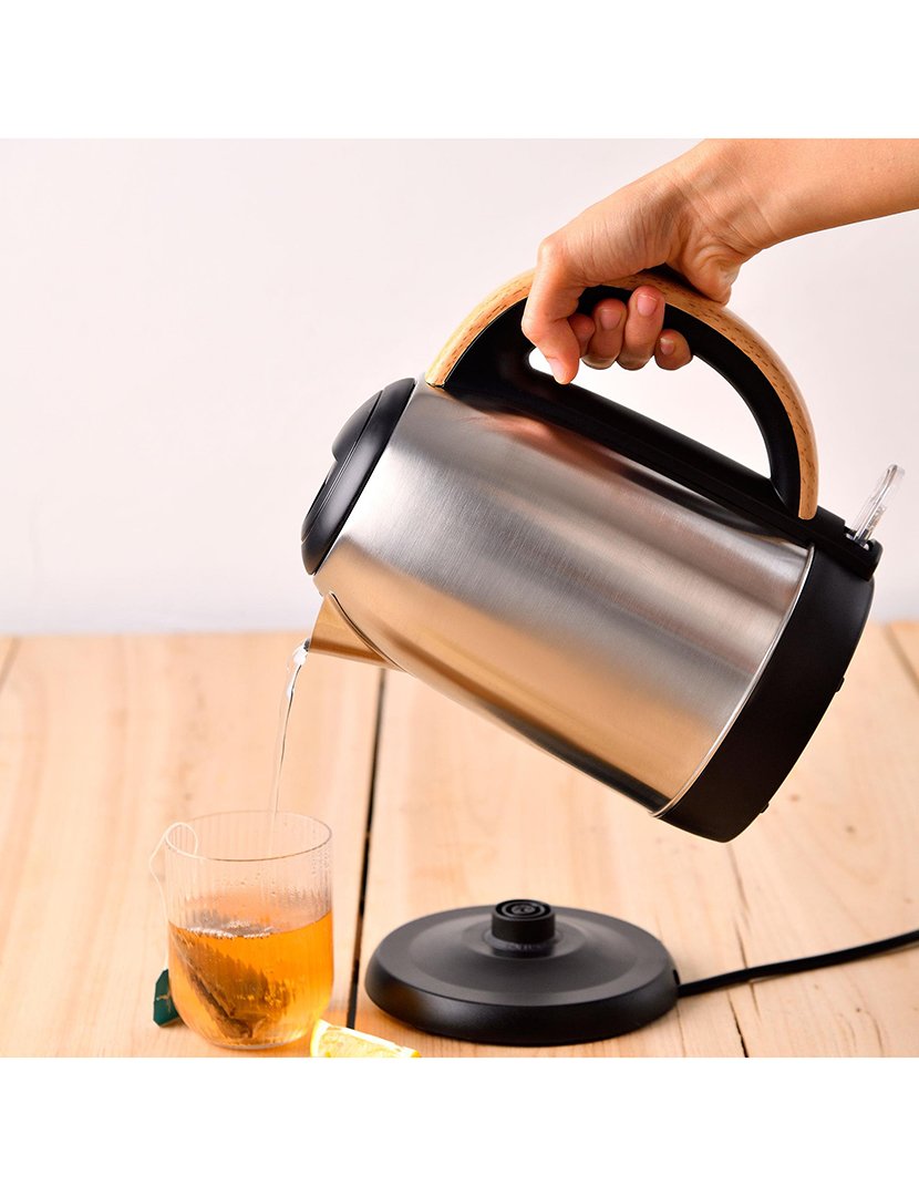 Chaleira elétrica LOVERS de 1.7L e 2200W em aço inoxidável