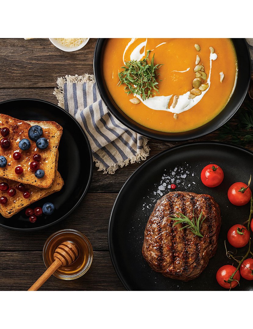 Conjunto de jantar preto com 24 peças