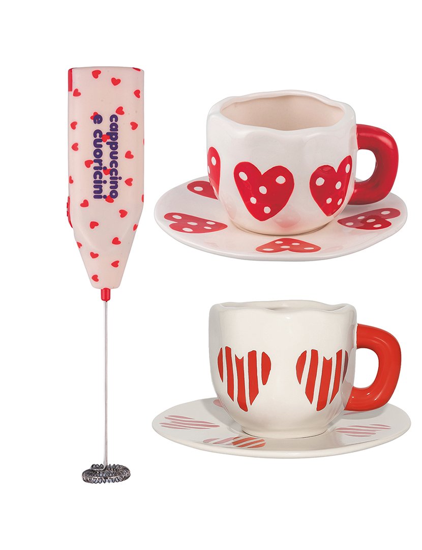 Conjunto de Café 5 peças - Chávenas + Pires + Batedor de Leite Corações