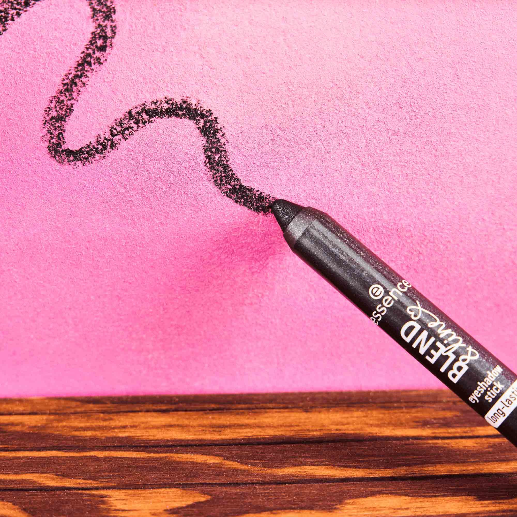 Blend & Line Eyeshadow Stick 05                     