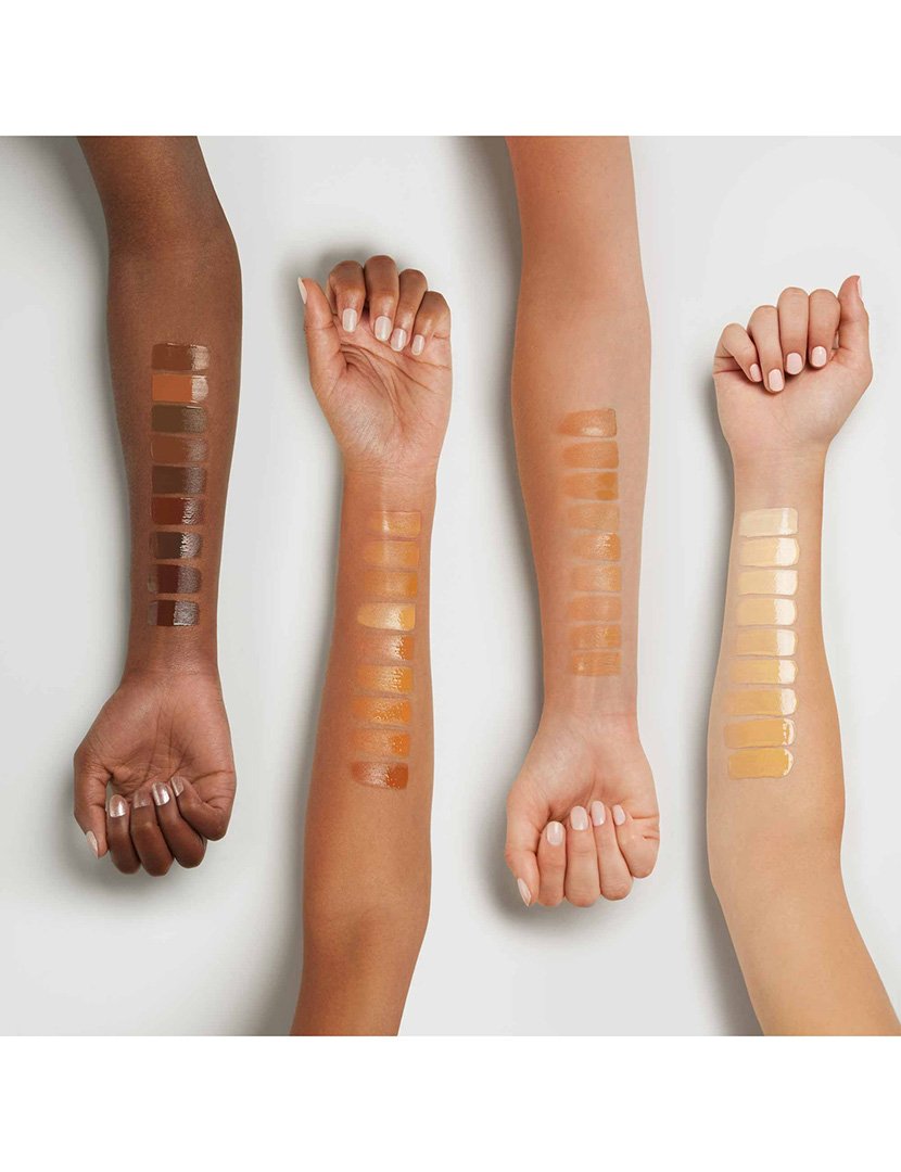 Pretty Natural Hydrating Foundation 010             