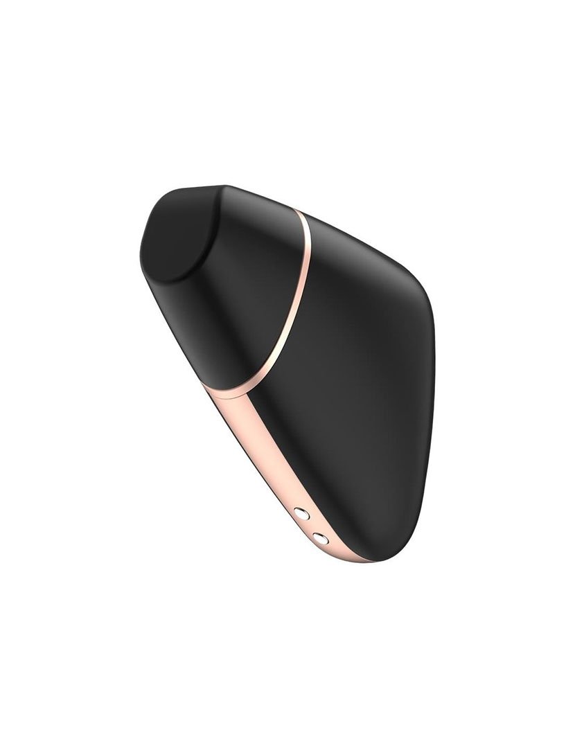 Love Triangle W.Preto App Estim.