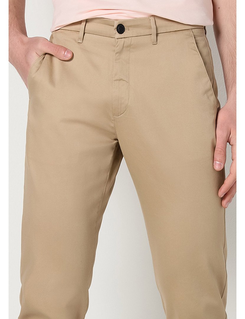 Calças Homem Castanho