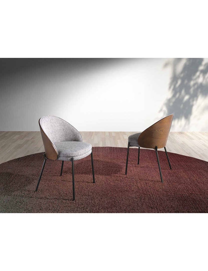 Cadeira em Tecido Cinzento e Nogueira