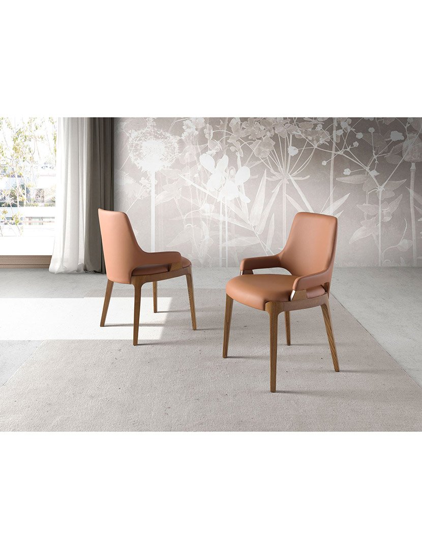 Cadeira em Pele Castanho