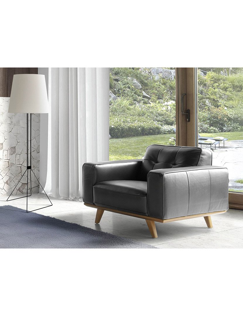 Poltrona Chester em Pele Preto