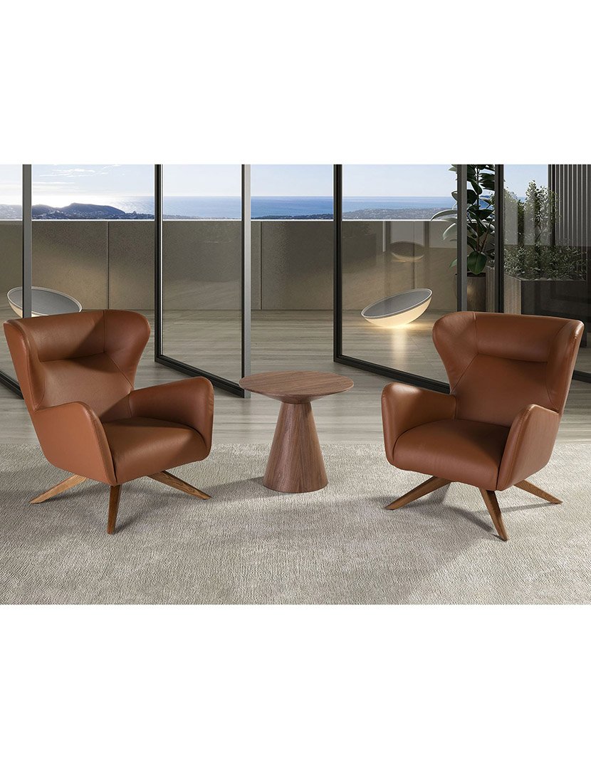 Poltrona Giratória em Pele Castanho