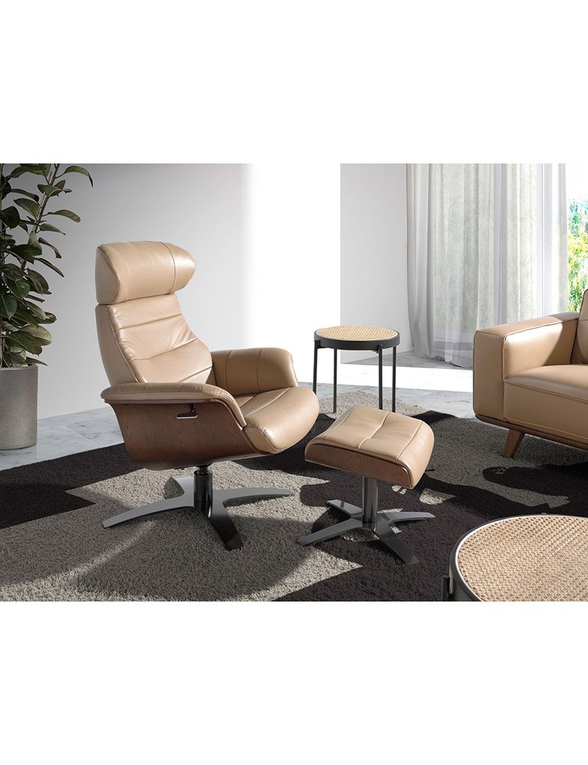 Poltrona Reclinável Giratória em Pele Sand