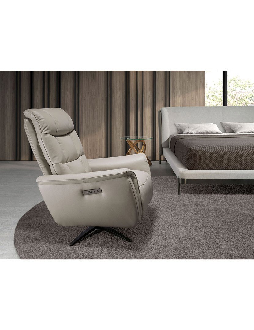 Poltrona Giratória em Pele Cinzento