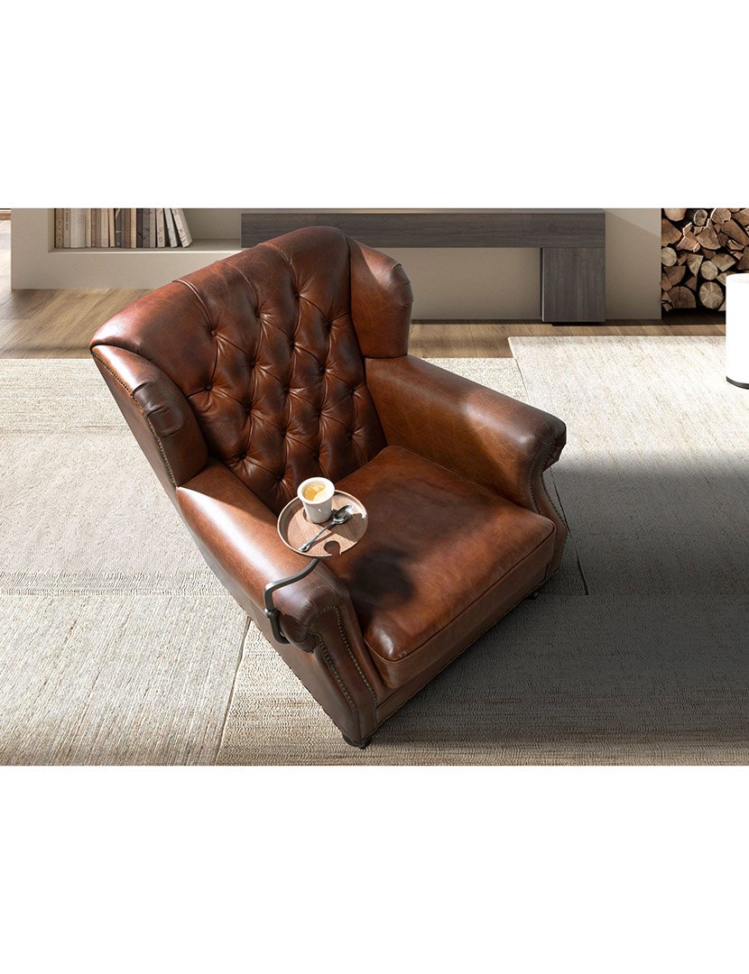 Poltrona Chester em Pele Castanho Cognac