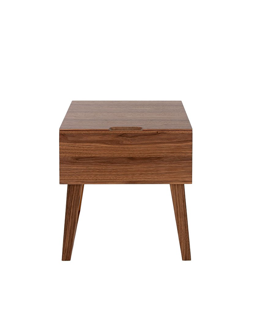 Mesa de Cabeceira em Nogueira