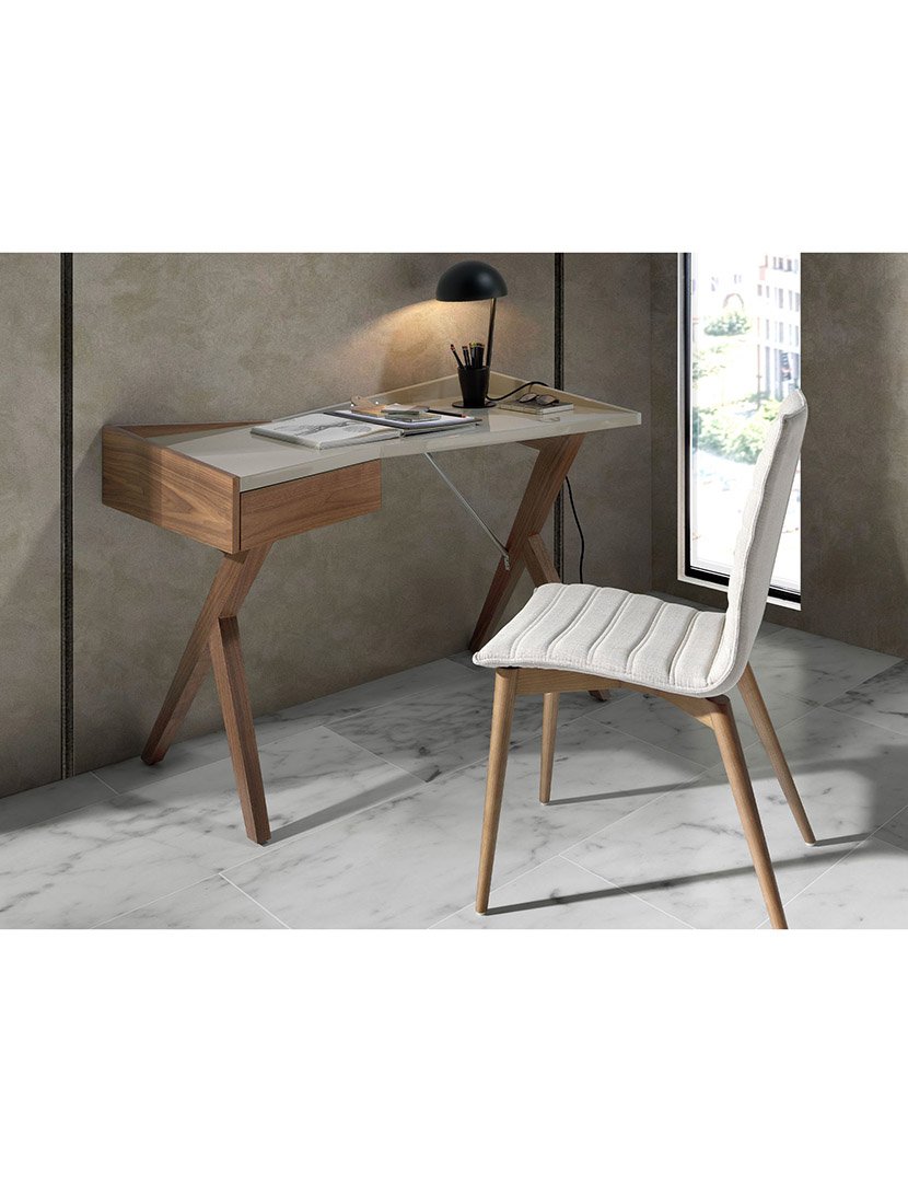 Secretária em Nogueira e Cinzento