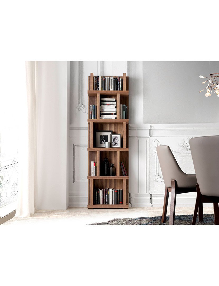 Estante em Madeira de Nogueira