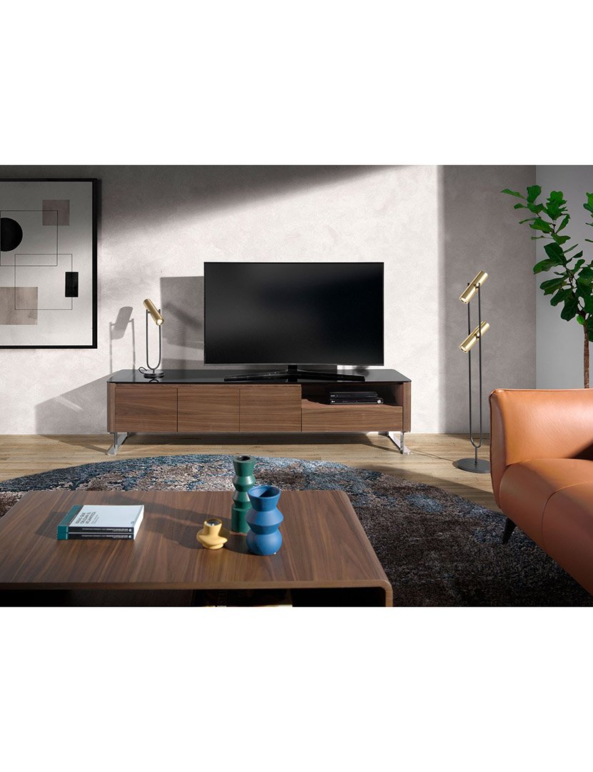 Móvel de TV em Nogueira e Preto