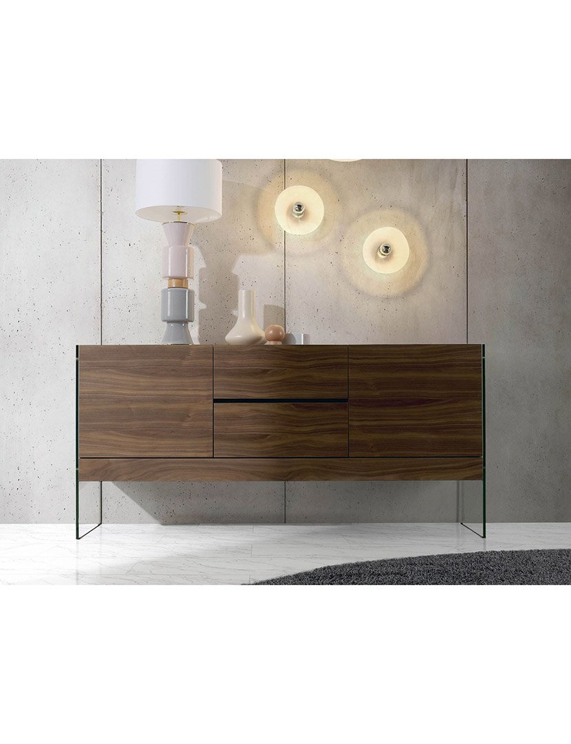 Aparador em Nogueira com Vidro Temperado