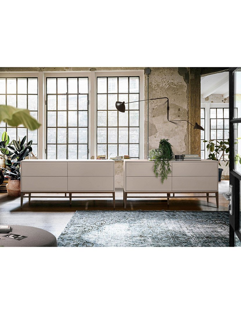 Aparador em Nogueira Bege