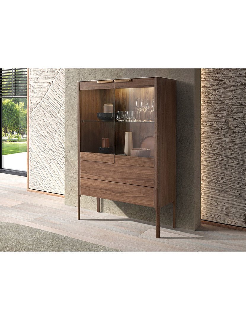 Aparador Alto em Nogueira