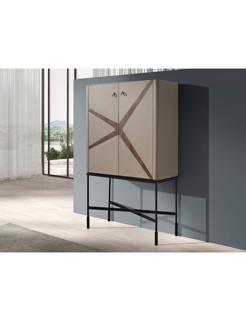 Aparador Alto em Couro Sintético e Nogueira Bege