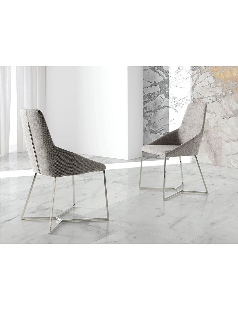 Cadeira em Tecido Cinzento