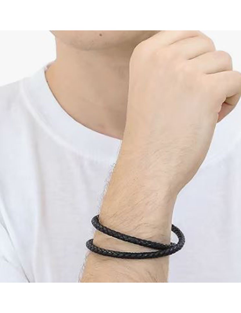 Pulseira em pele Preta