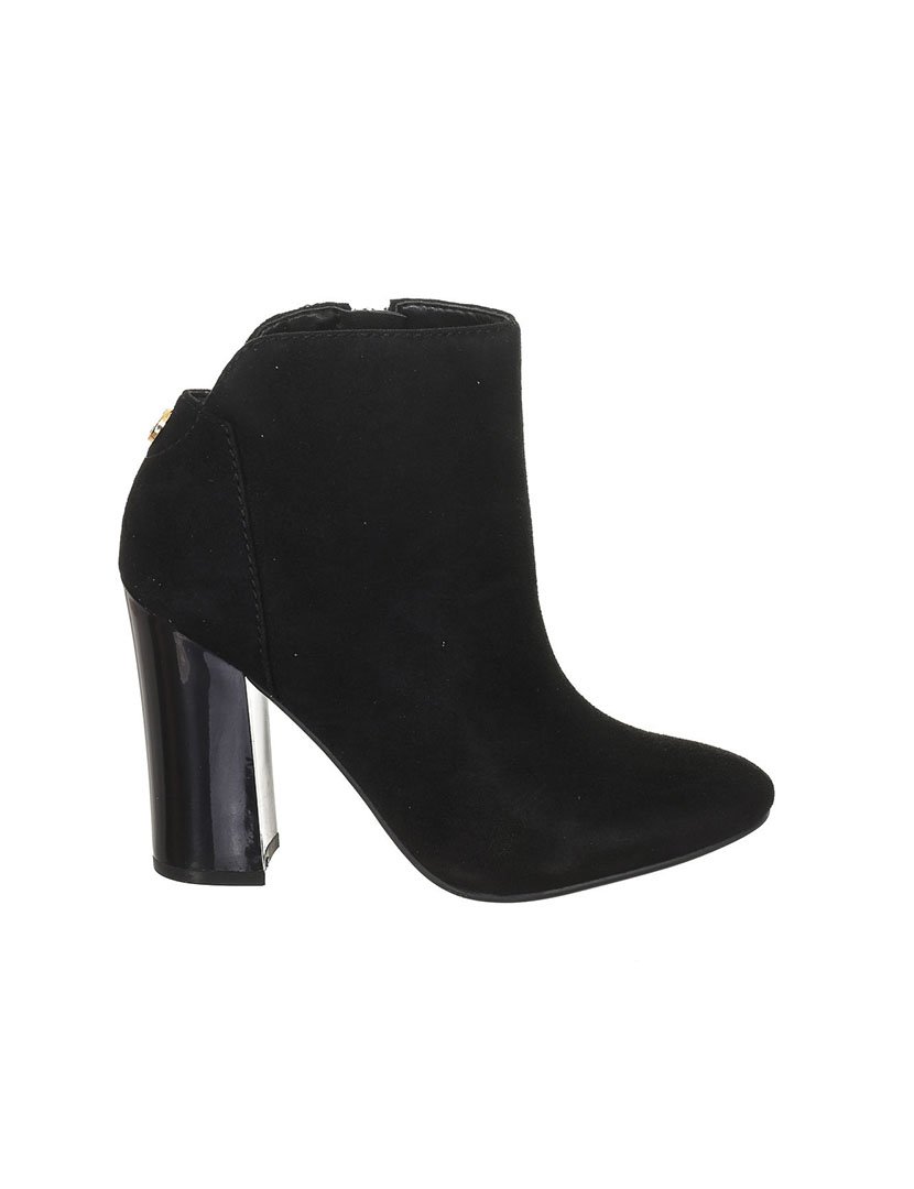 Botins com Salto Senhora Preto