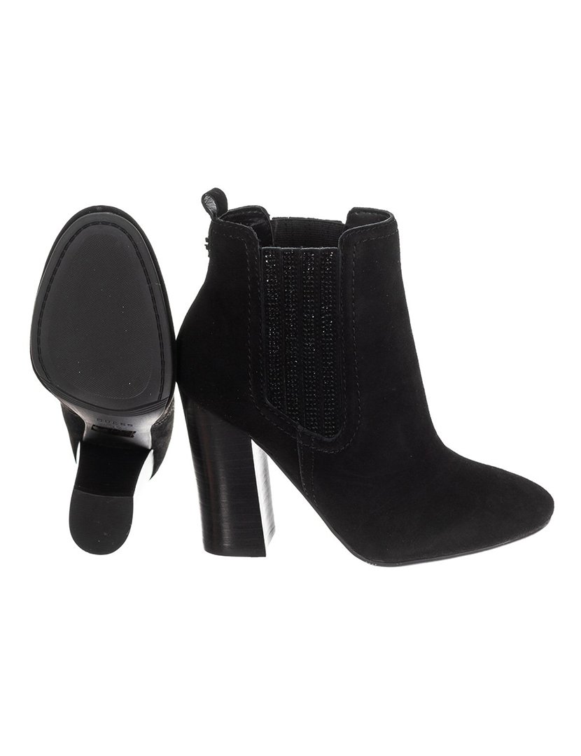 Botins com Salto Senhora Preto