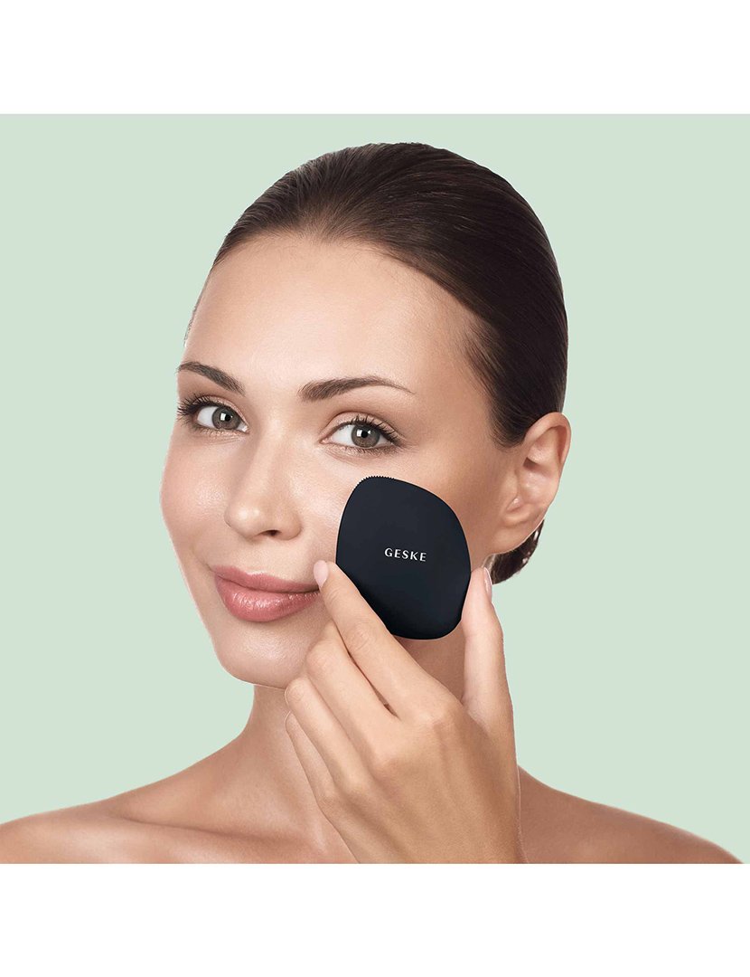 Escova de Limpeza Facial 4 em 1 -  Preto