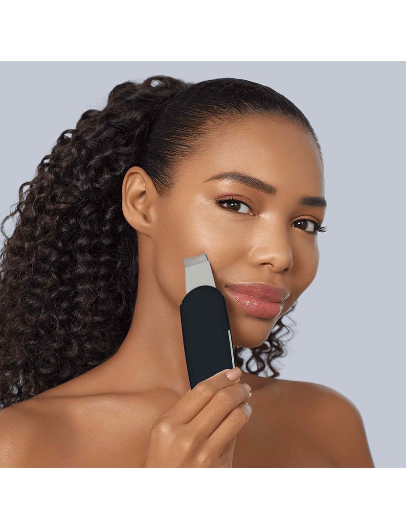 Esfoliante e Removedor Pontos Negros 9 em 1 - Preto