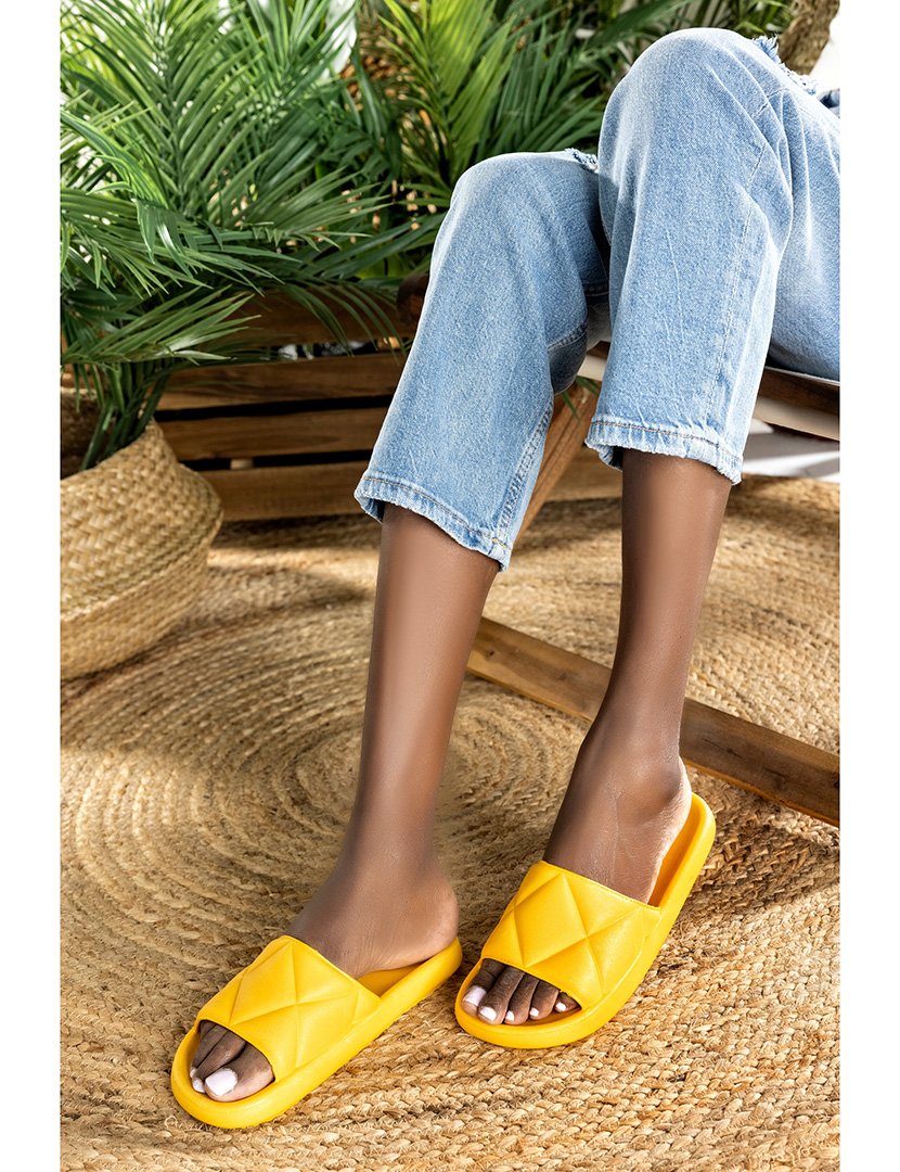 Chinelos de Borracha Senhora Amarelo