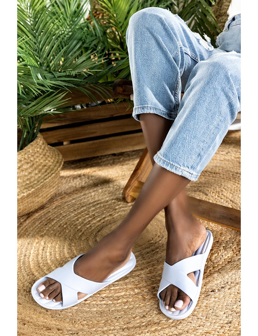 Chinelos de Borracha Senhora Azul