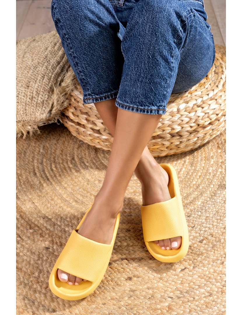 Chinelos de Borracha Senhora Amarelo