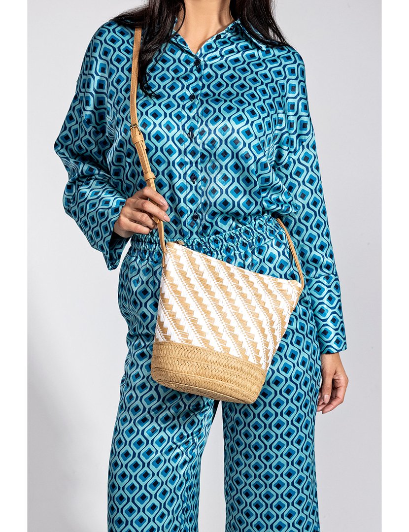 Mala de palha multicolorida