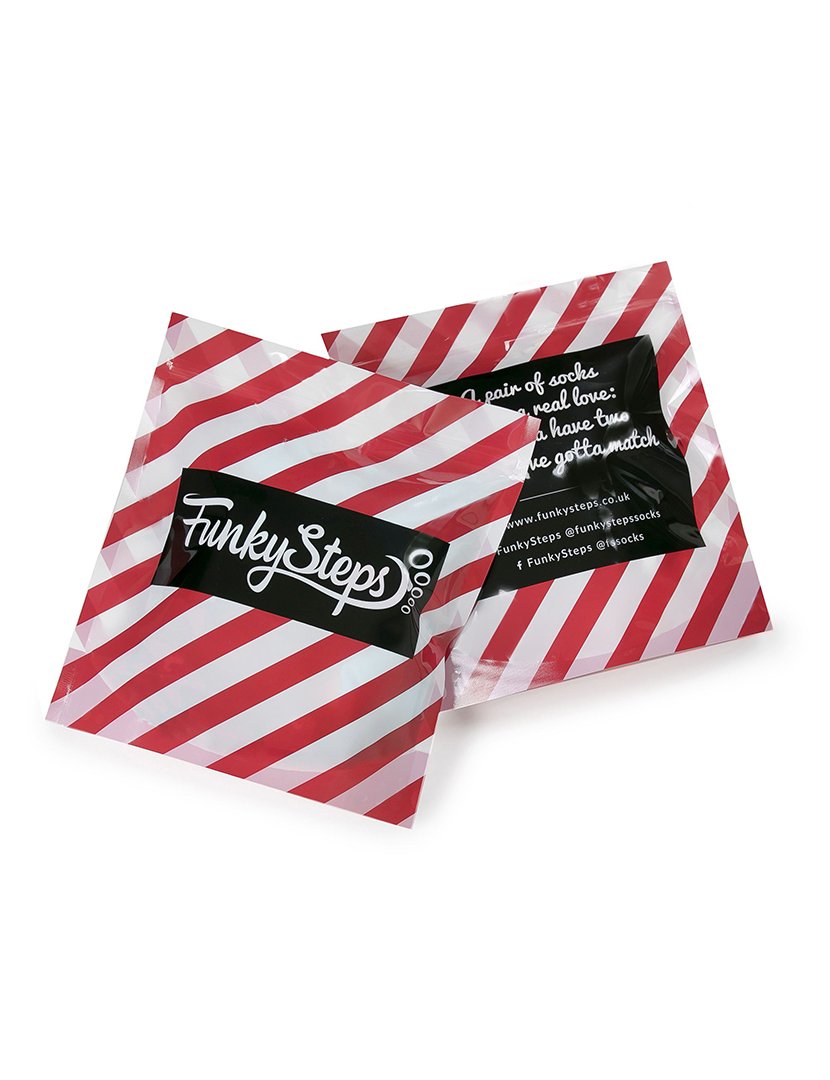 4 Pares de Meias multicoloridos