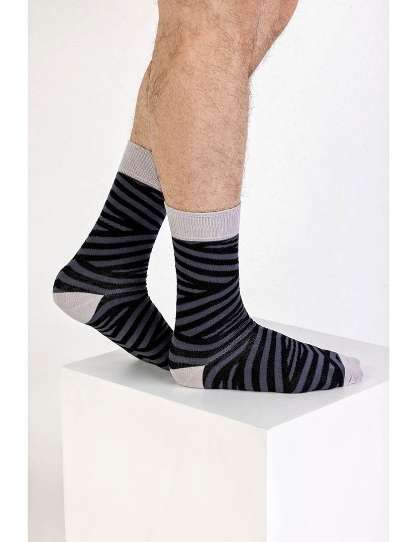 4 Pares de Meias multicoloridos