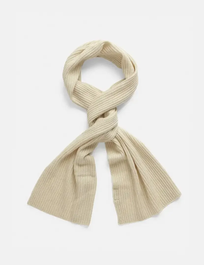 Conjunto de gorro e cachecol Bege